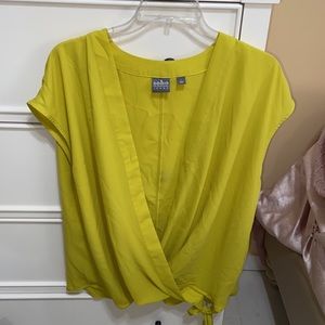 AMAZING CONDITION. NY&C Blouse